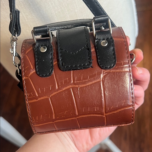 Elegant Black and Brown Mini Bag with Heart Details - Picture 4 of 4